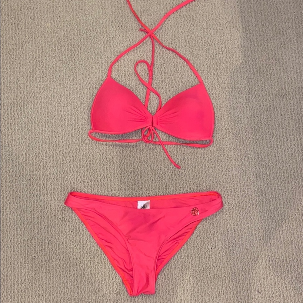Hot PINK Bikini!